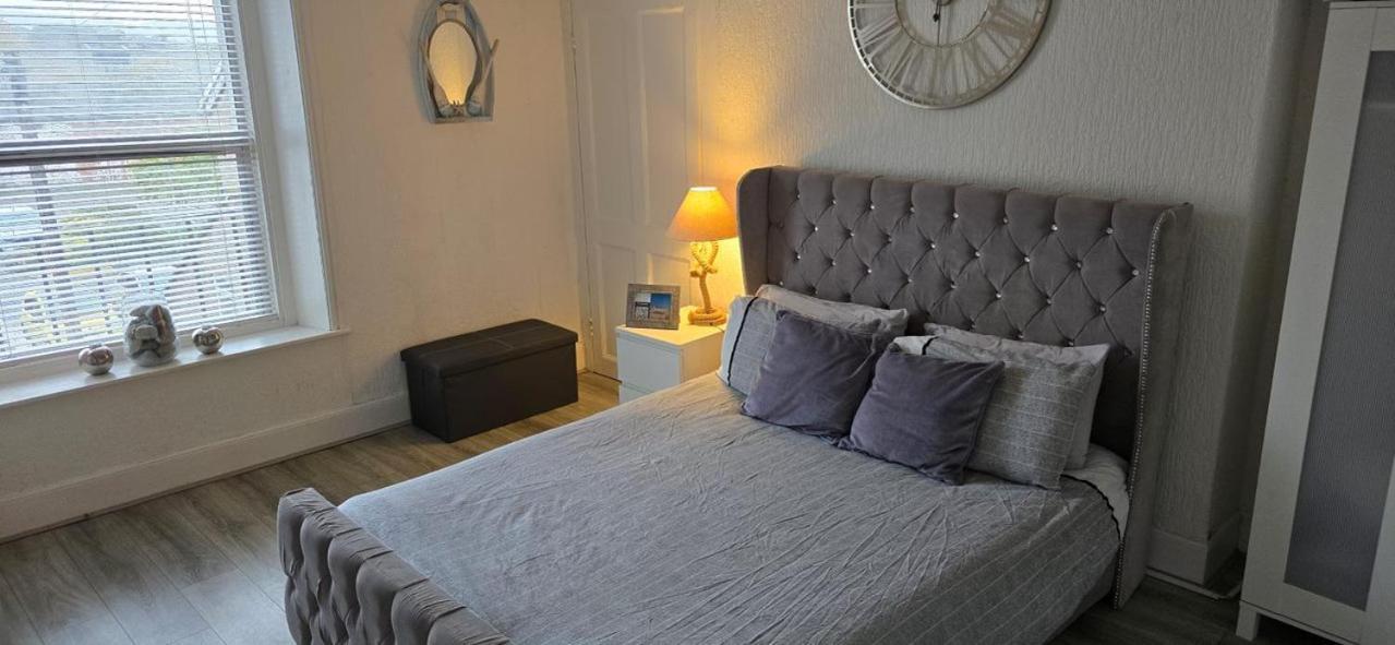 Harbour View Apartment Rhôs-on-Sea Exterior foto