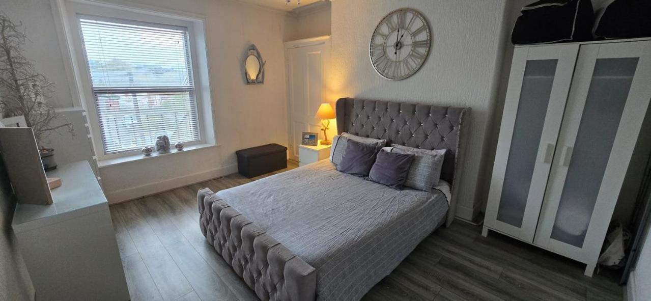 Harbour View Apartment Rhôs-on-Sea Exterior foto
