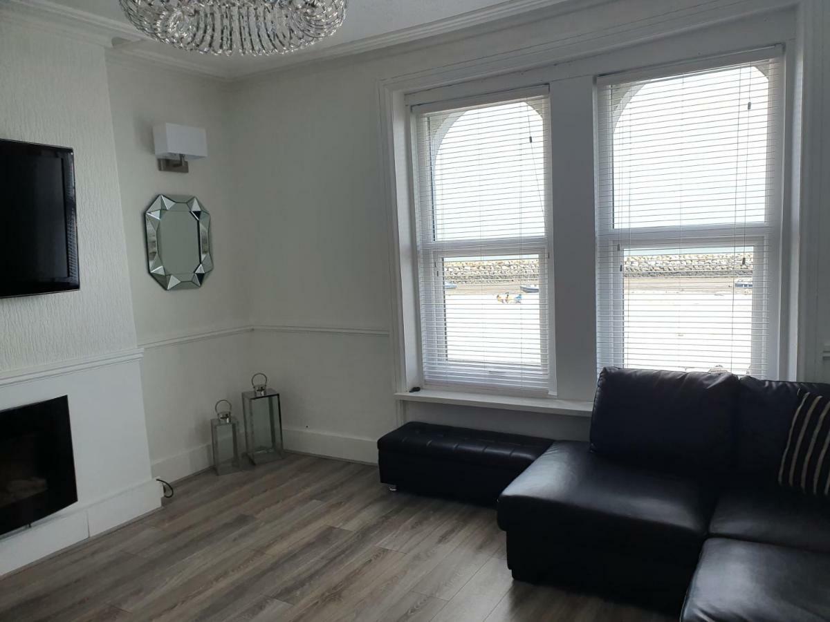 Harbour View Apartment Rhôs-on-Sea Exterior foto