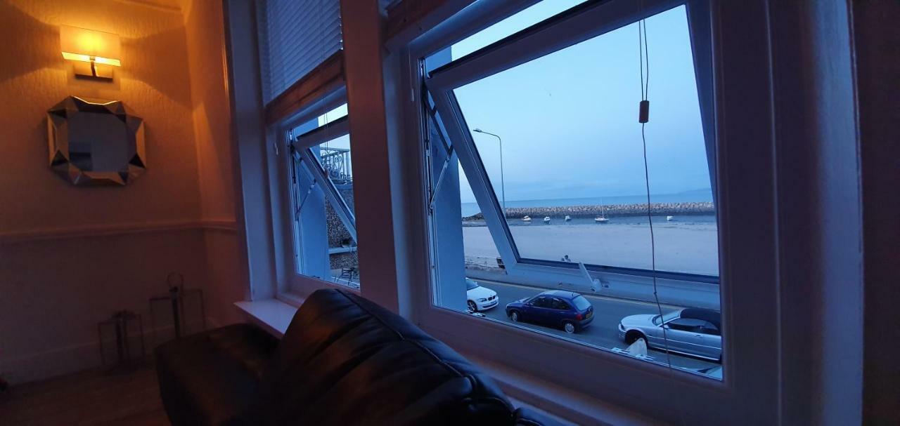 Harbour View Apartment Rhôs-on-Sea Exterior foto